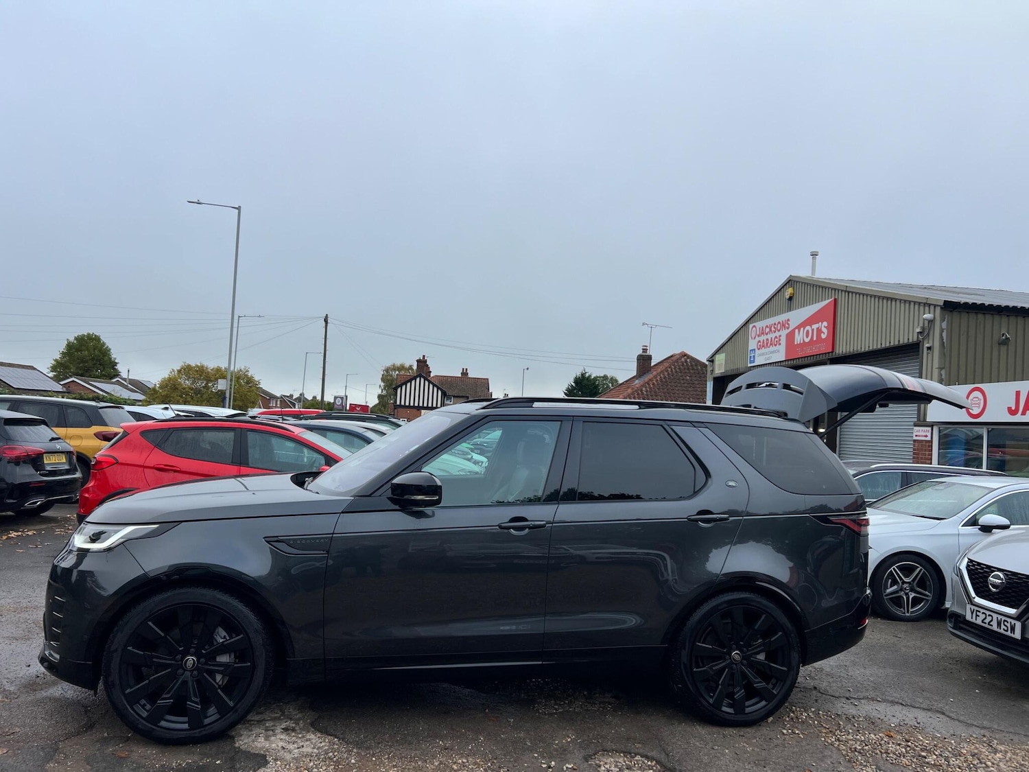 Used Land Rover Discovery 2023 for sale - 76138578: Photo 8