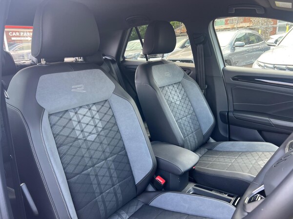 Used Volkswagen T-Roc 2024 for sale - 74810918: Photo 14