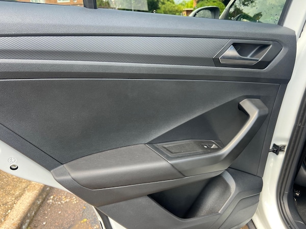 Used Volkswagen T-Roc 2024 for sale - 74810918: Photo 26