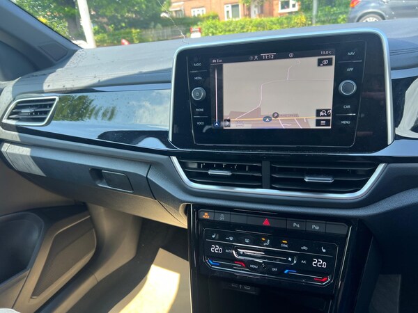 Used Volkswagen T-Roc 2024 for sale - 74810918: Photo 81