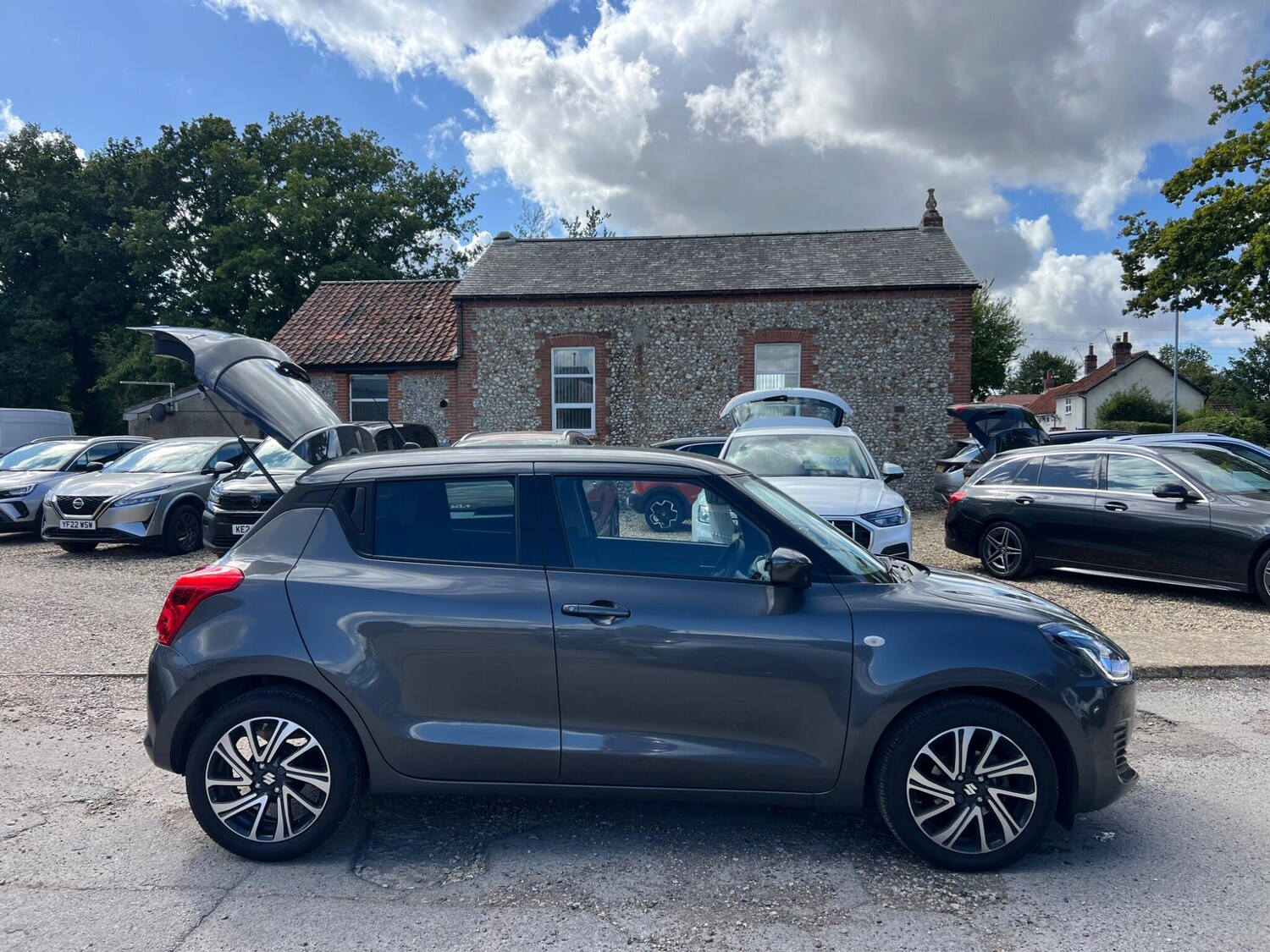 Used Suzuki Swift 2023 for sale - 75647149: Photo 25