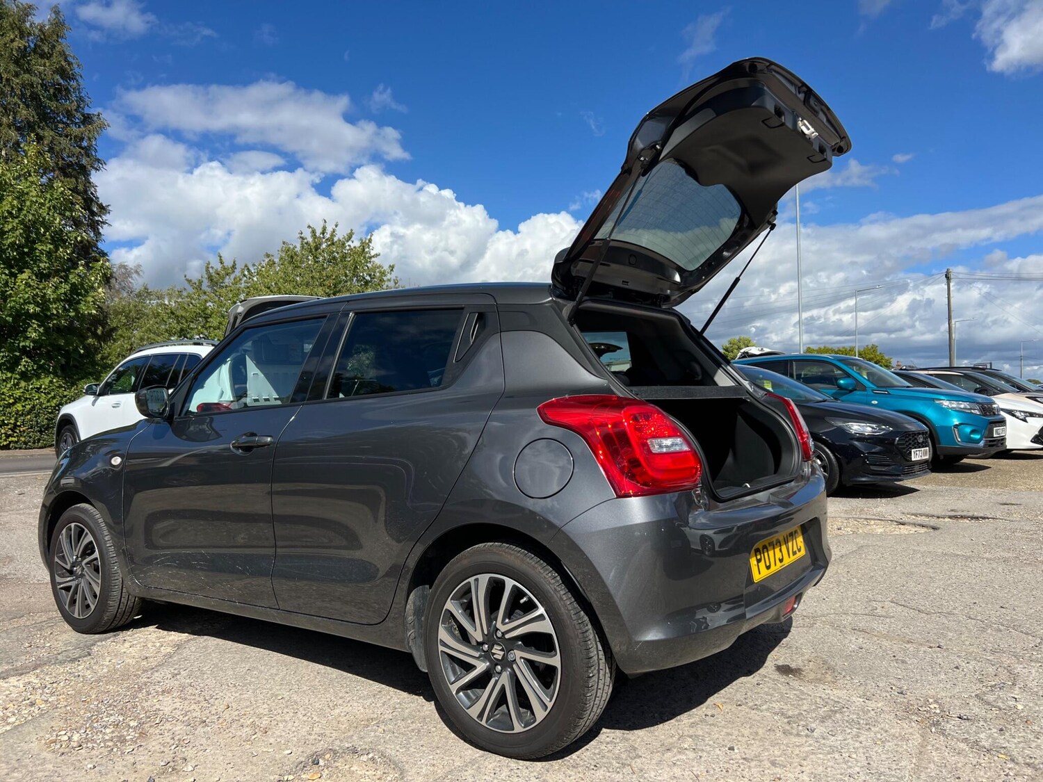 Used Suzuki Swift 2023 for sale - 75647149: Photo 3