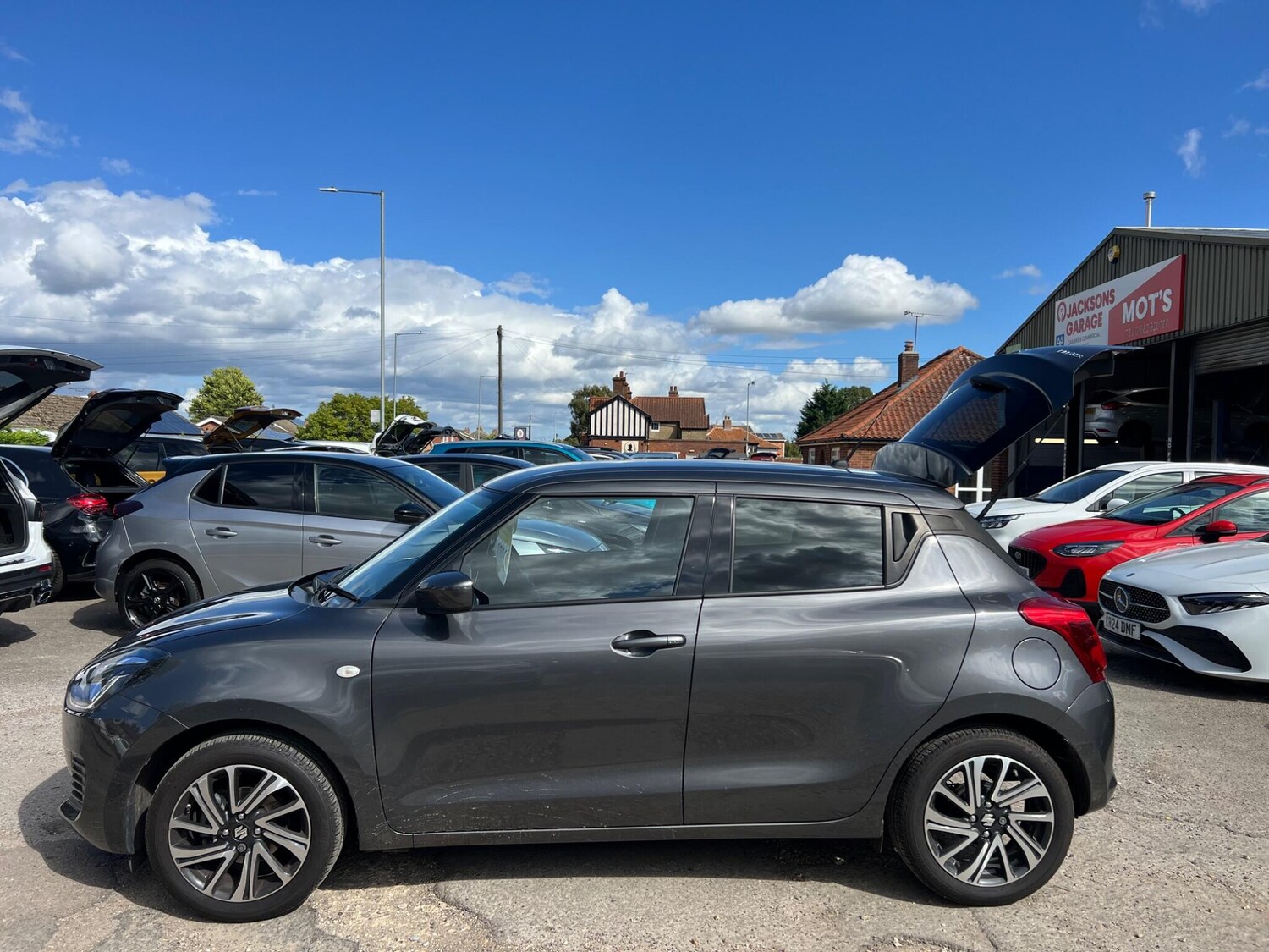 Used Suzuki Swift 2023 for sale - 75647149: Photo 39