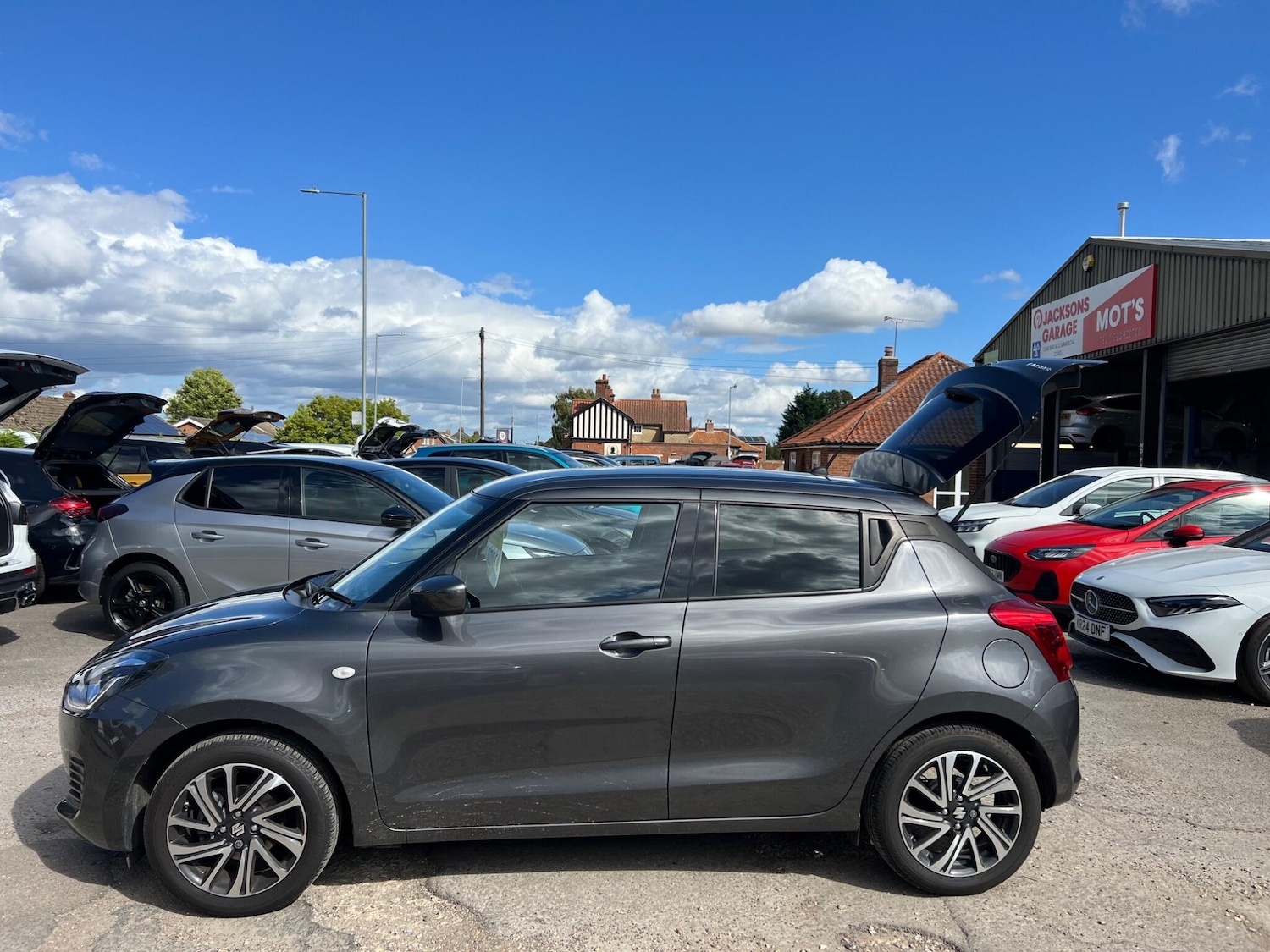 Used Suzuki Swift 2023 for sale - 75647149: Photo 41