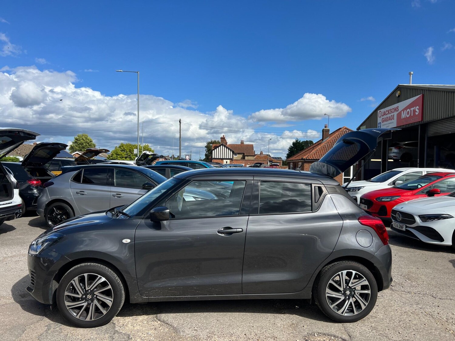 Used Suzuki Swift 2023 for sale - 75647149: Photo 42