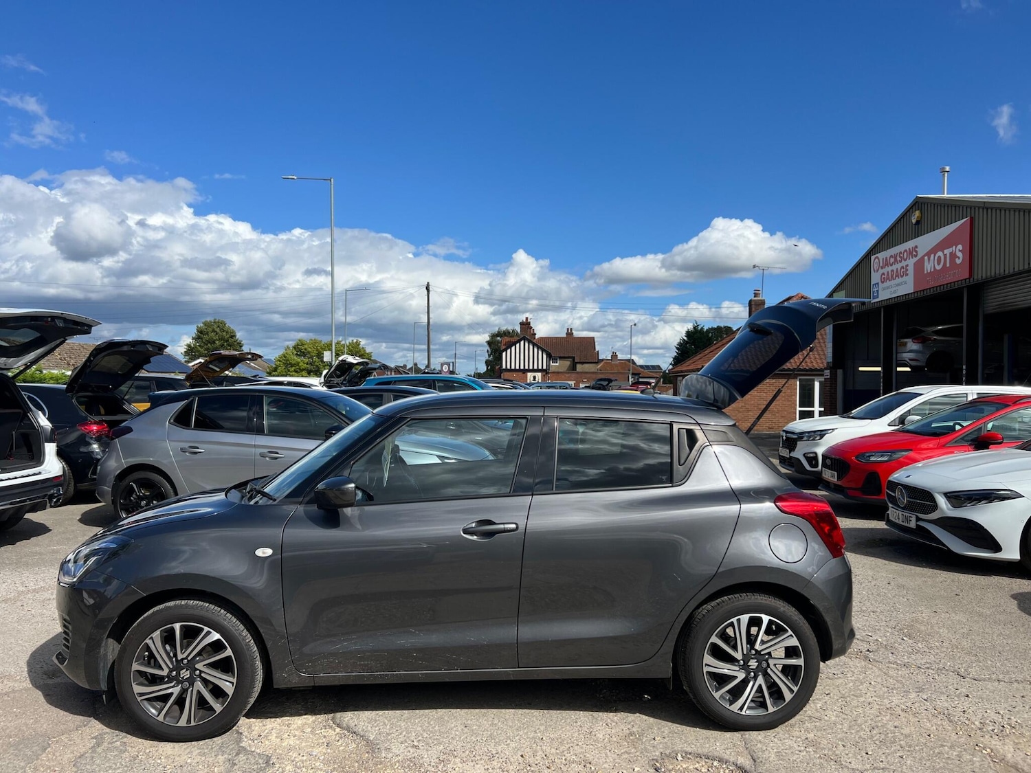 Used Suzuki Swift 2023 for sale - 75647149: Photo 44