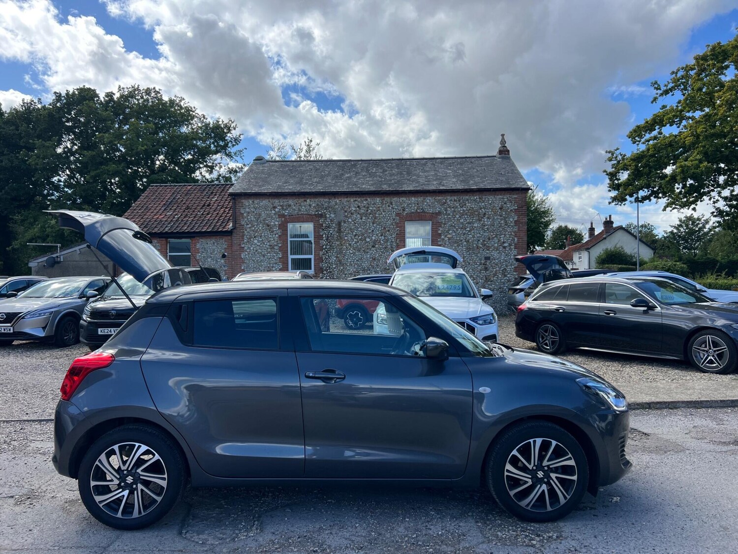 Used Suzuki Swift 2023 for sale - 75647149: Photo 59