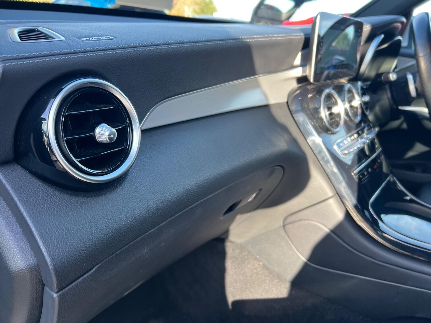 Used Mercedes-Benz GLC 2022 for sale - 76743171: Photo 52