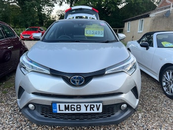 Used Toyota C-HR 2018 for sale - 78810350: Photo
