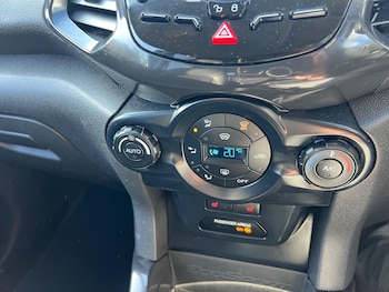 Used Ford Ecosport 2017 for sale - 76032151: Photo