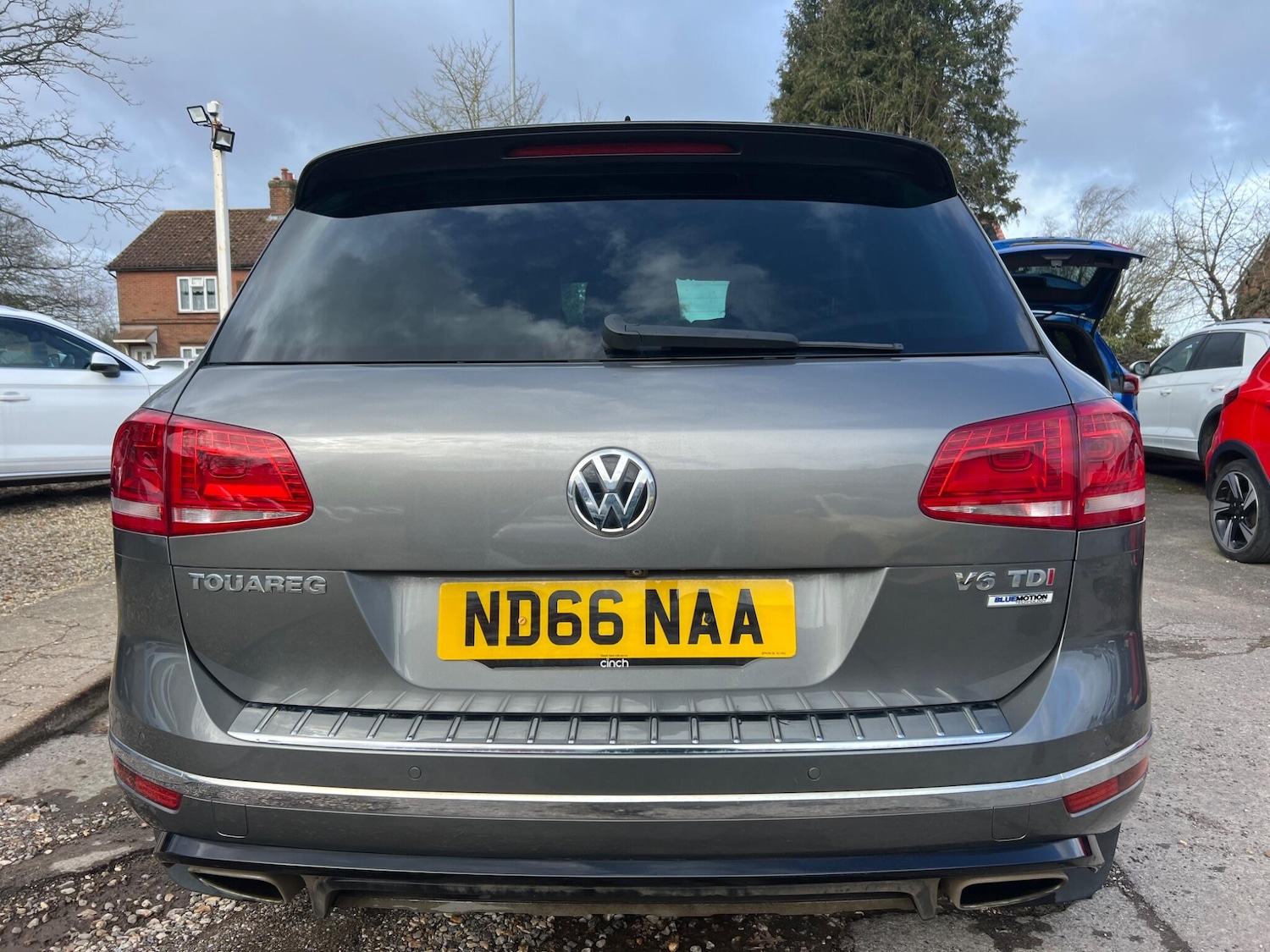 Used Volkswagen Touareg 2016 for sale - 77633751: Photo 100