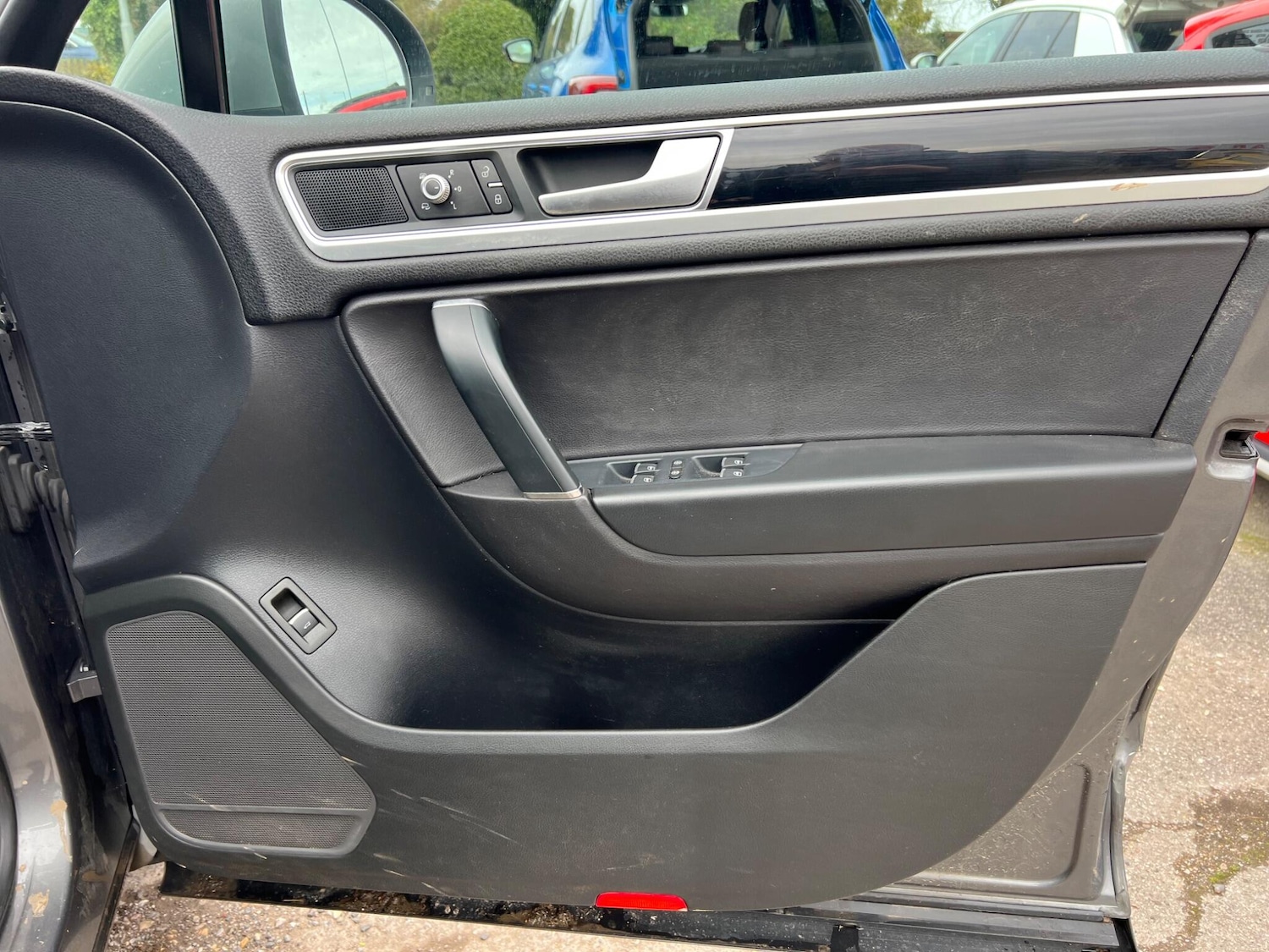 Used Volkswagen Touareg 2016 for sale - 77633751: Photo 11