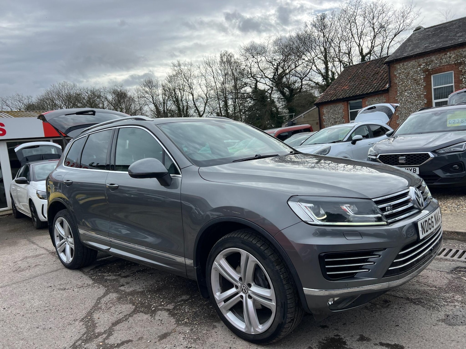 Used Volkswagen Touareg 2016 for sale - 77633751: Photo 16