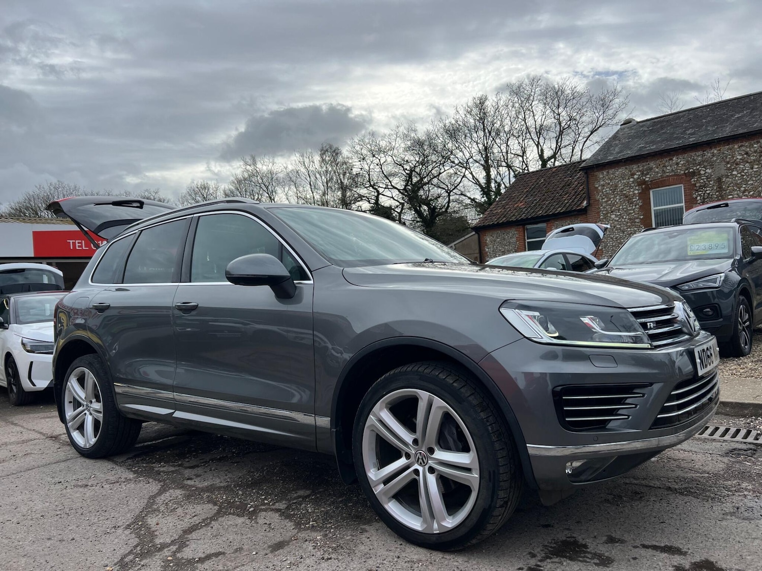 Used Volkswagen Touareg 2016 for sale - 77633751: Photo 34
