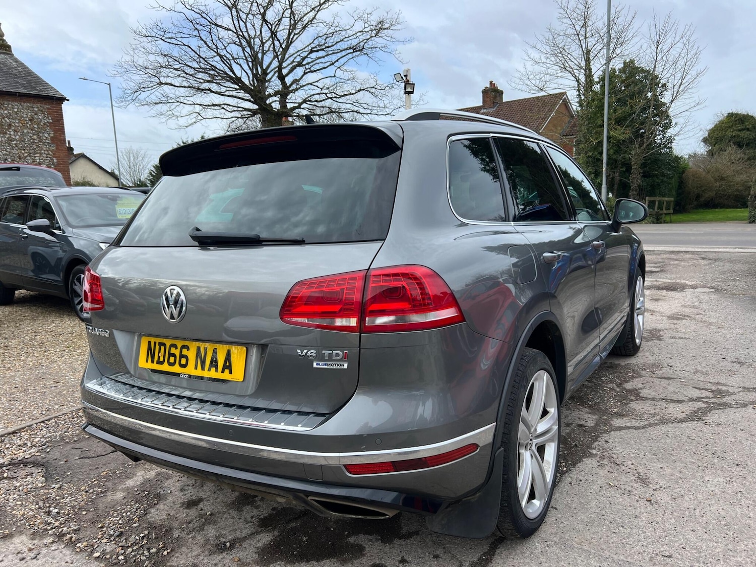 Used Volkswagen Touareg 2016 for sale - 77633751: Photo 4