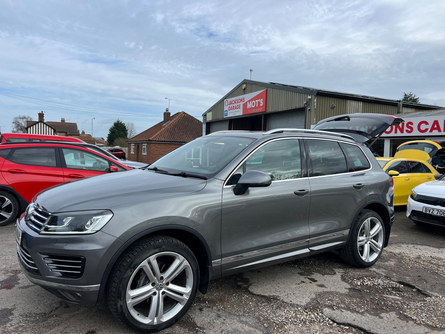 Used Volkswagen Touareg 2016 for sale - 77633751: Photo 53