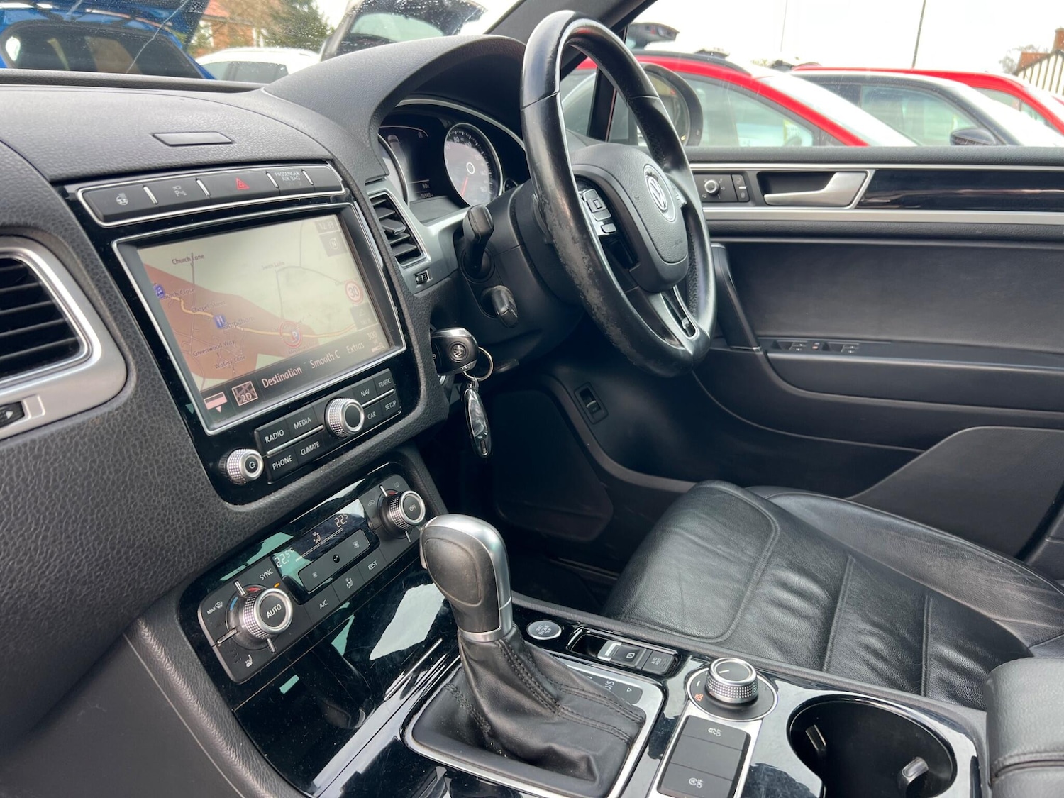 Used Volkswagen Touareg 2016 for sale - 77633751: Photo 62