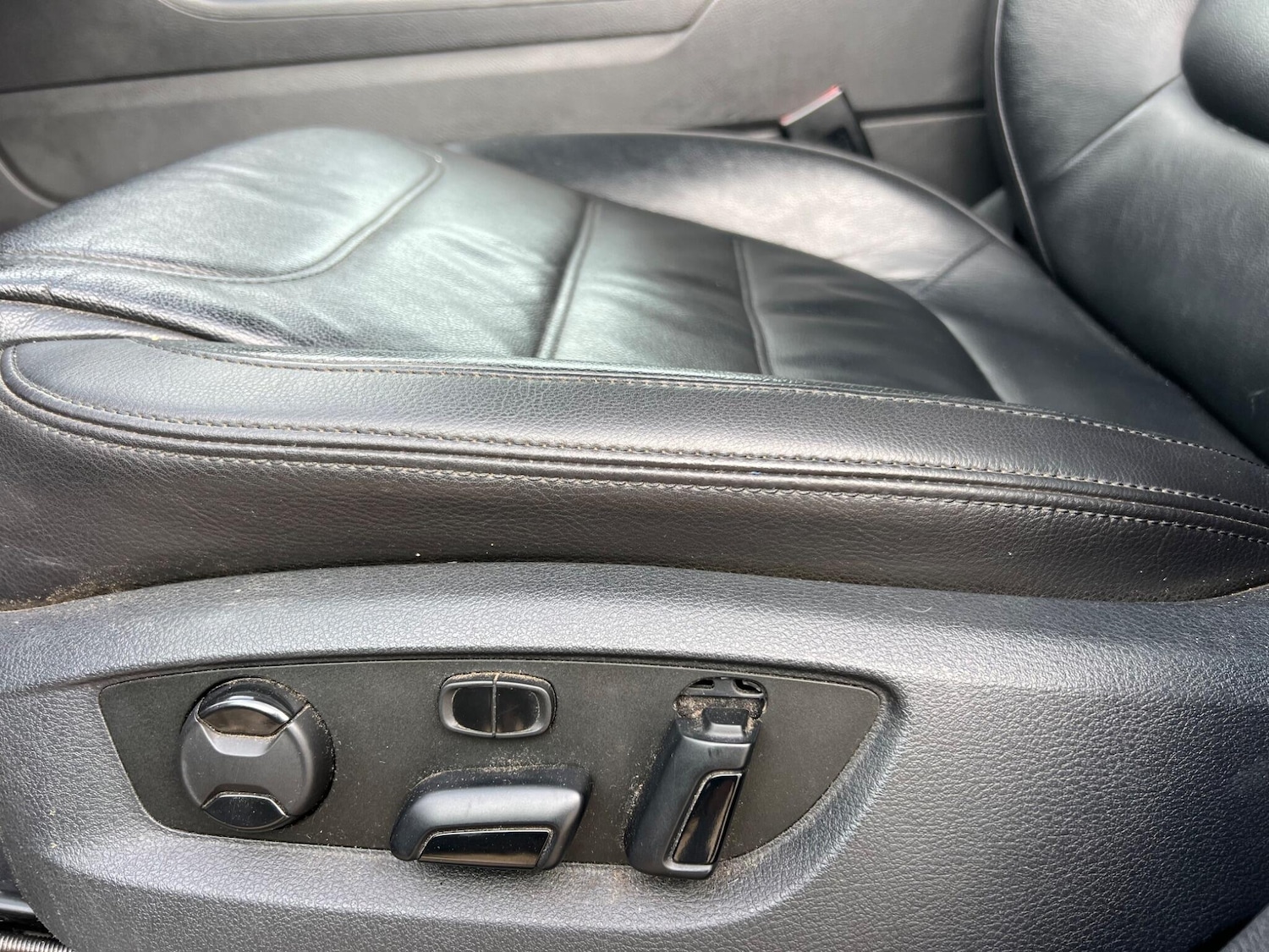 Used Volkswagen Touareg 2016 for sale - 77633751: Photo 63