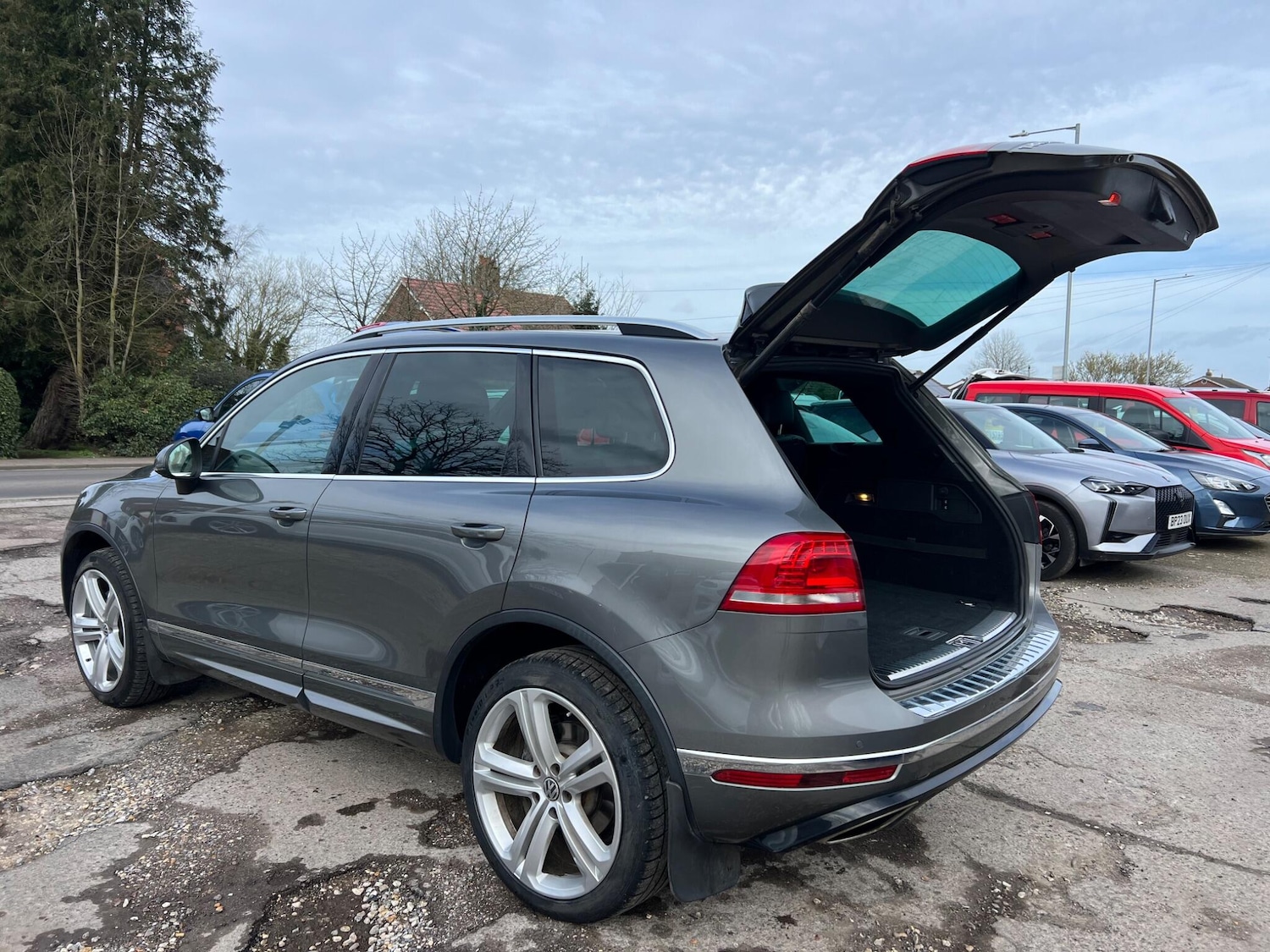 Used Volkswagen Touareg 2016 for sale - 77633751: Photo 73