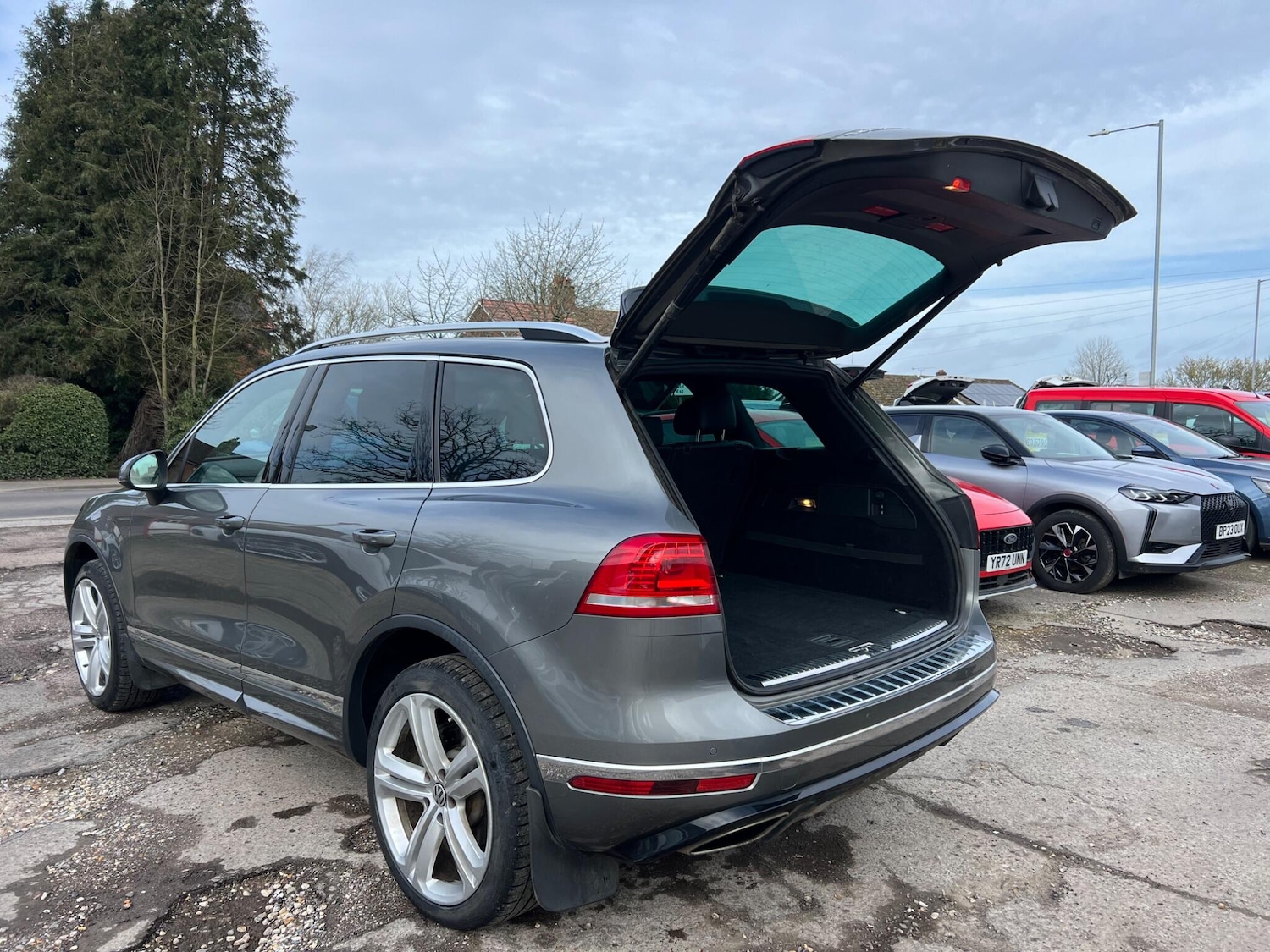 Used Volkswagen Touareg 2016 for sale - 77633751: Photo 74