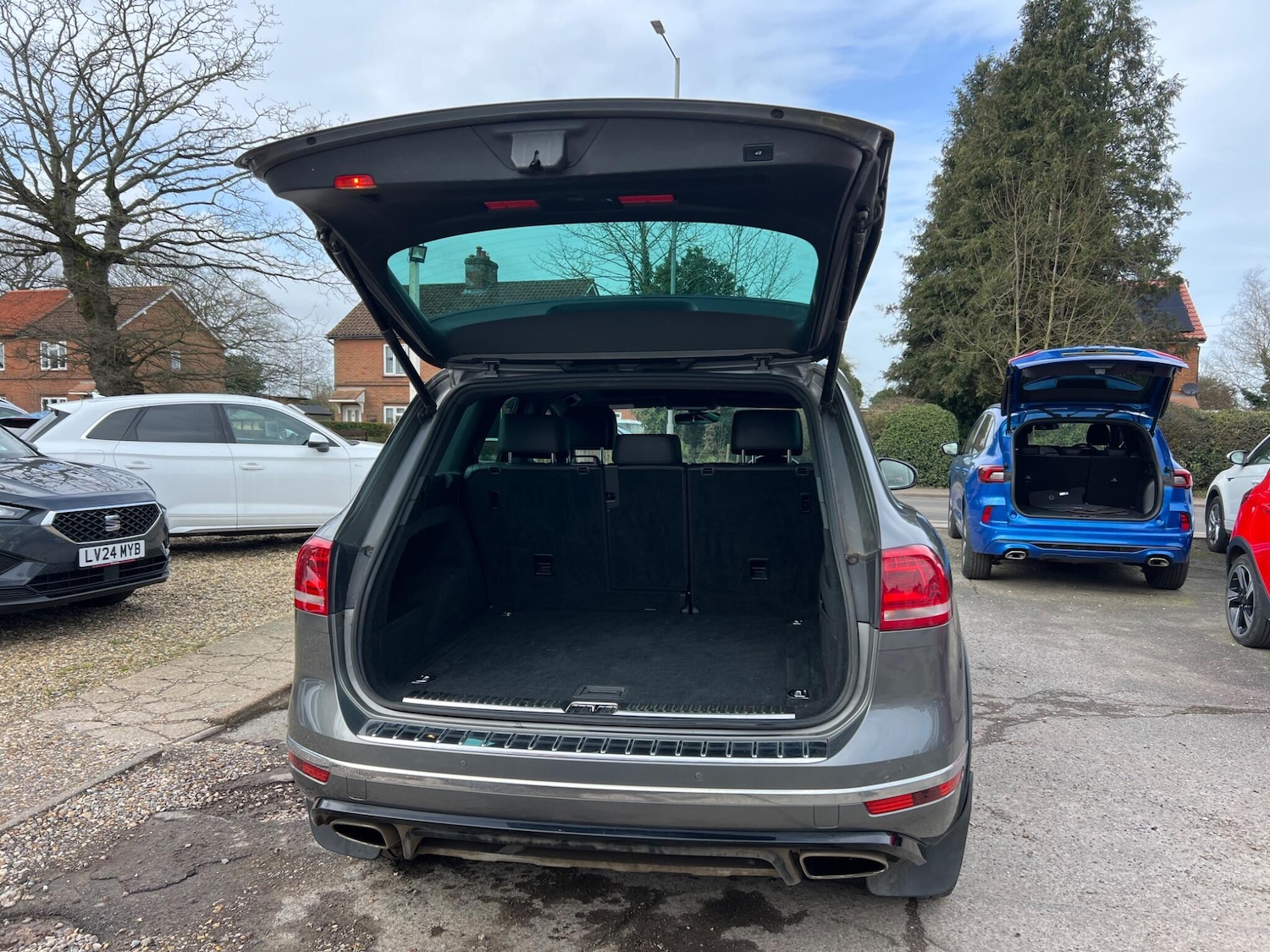 Used Volkswagen Touareg 2016 for sale - 77633751: Photo 75