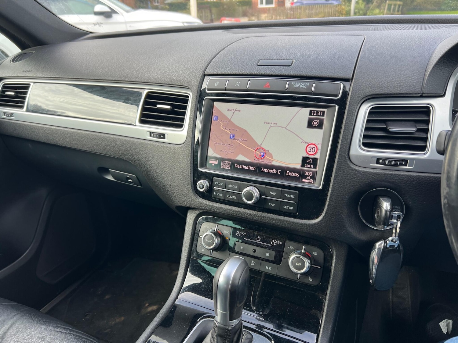 Used Volkswagen Touareg 2016 for sale - 77633751: Photo 82