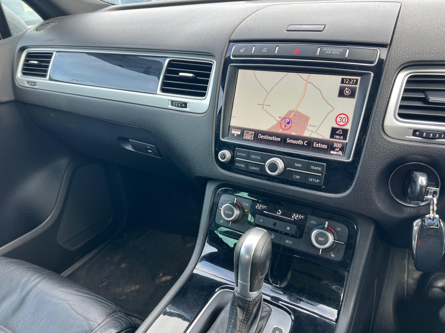 Used Volkswagen Touareg 2016 for sale - 77633751: Photo 86