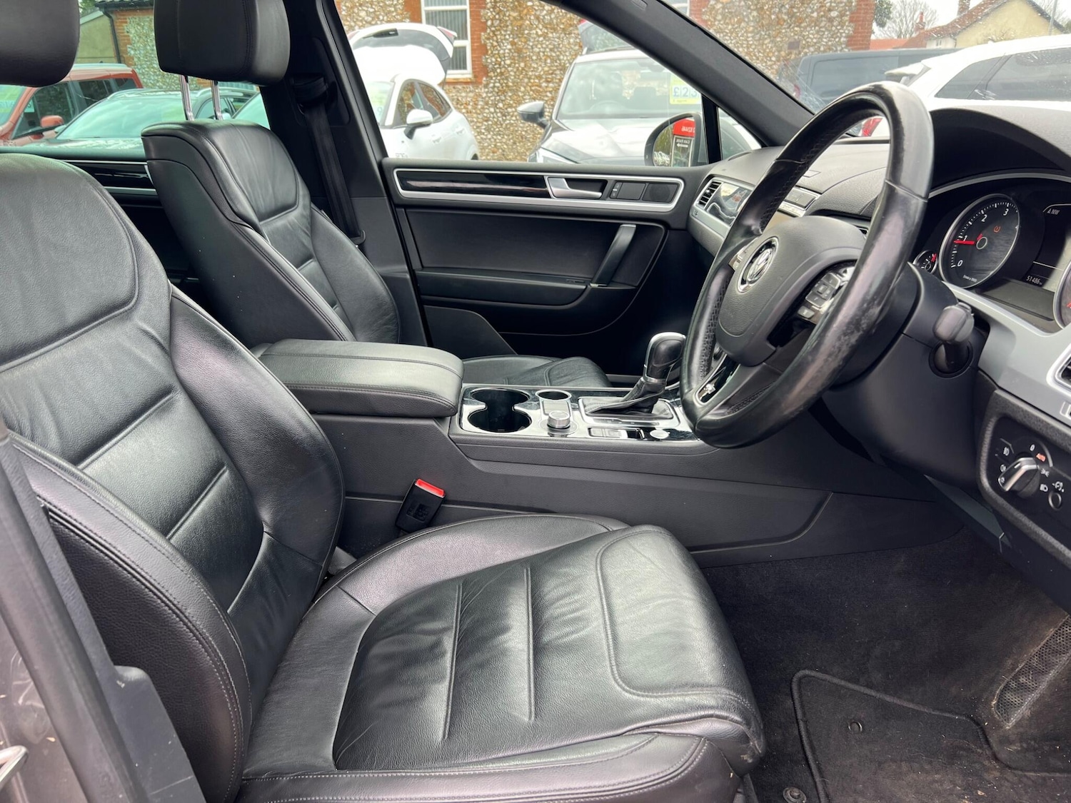 Used Volkswagen Touareg 2016 for sale - 77633751: Photo 9