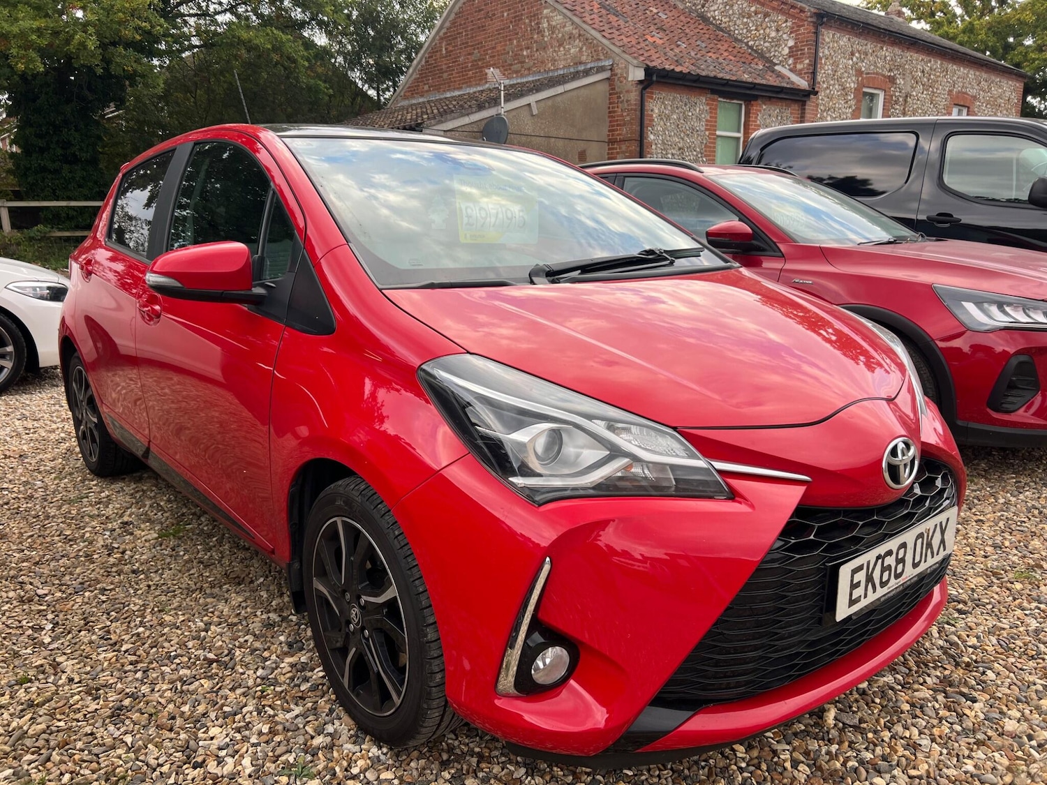 Used Toyota Yaris 2018 for sale - 76995853: Photo 6