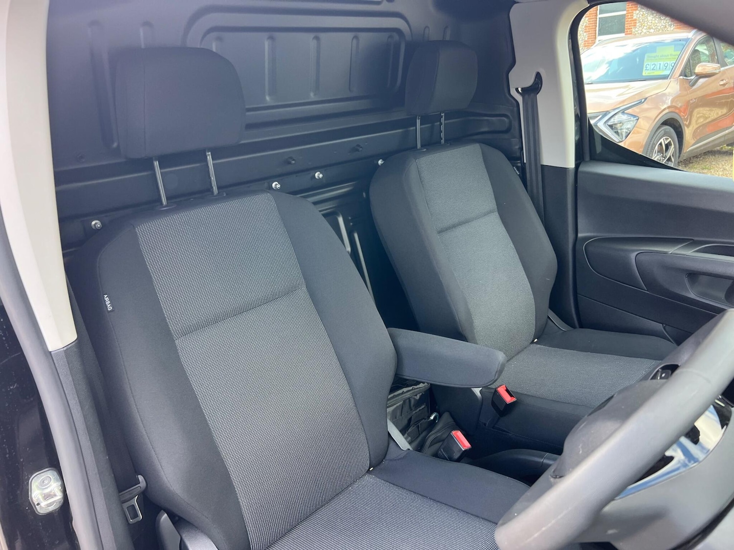 Used Peugeot Partner 2024 for sale - 75646604: Photo 29