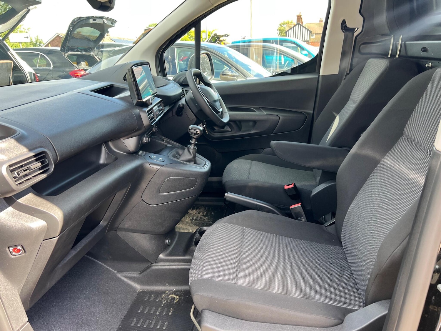 Used Peugeot Partner 2024 for sale - 75646604: Photo 71