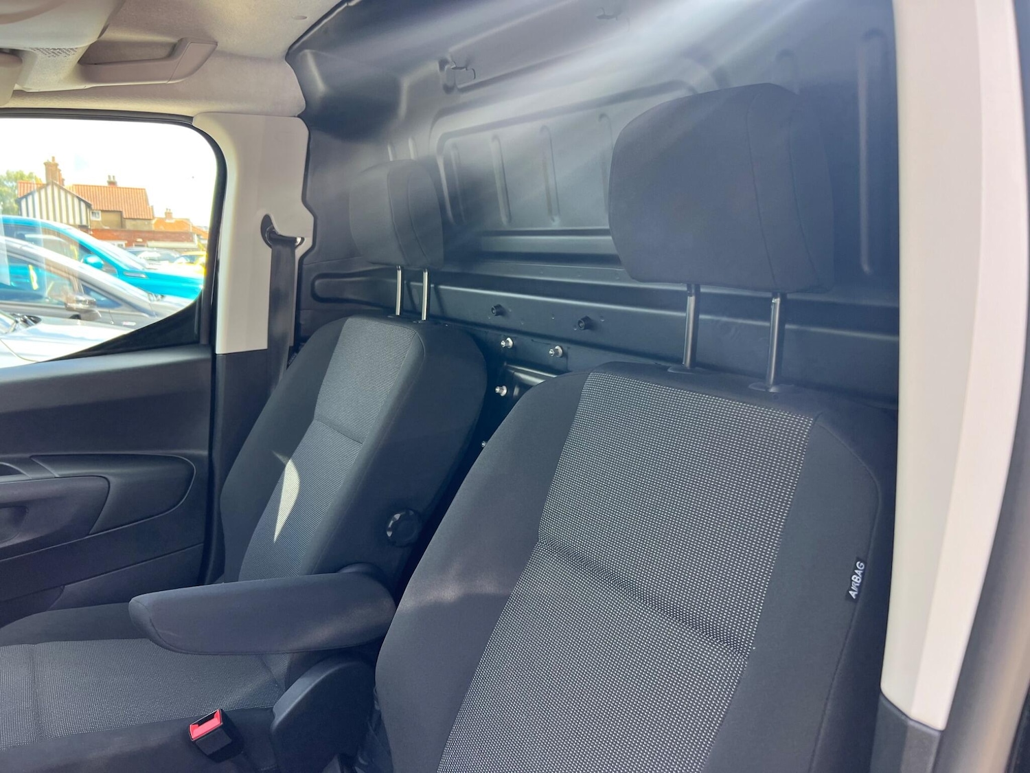 Used Peugeot Partner 2024 for sale - 75646604: Photo 72