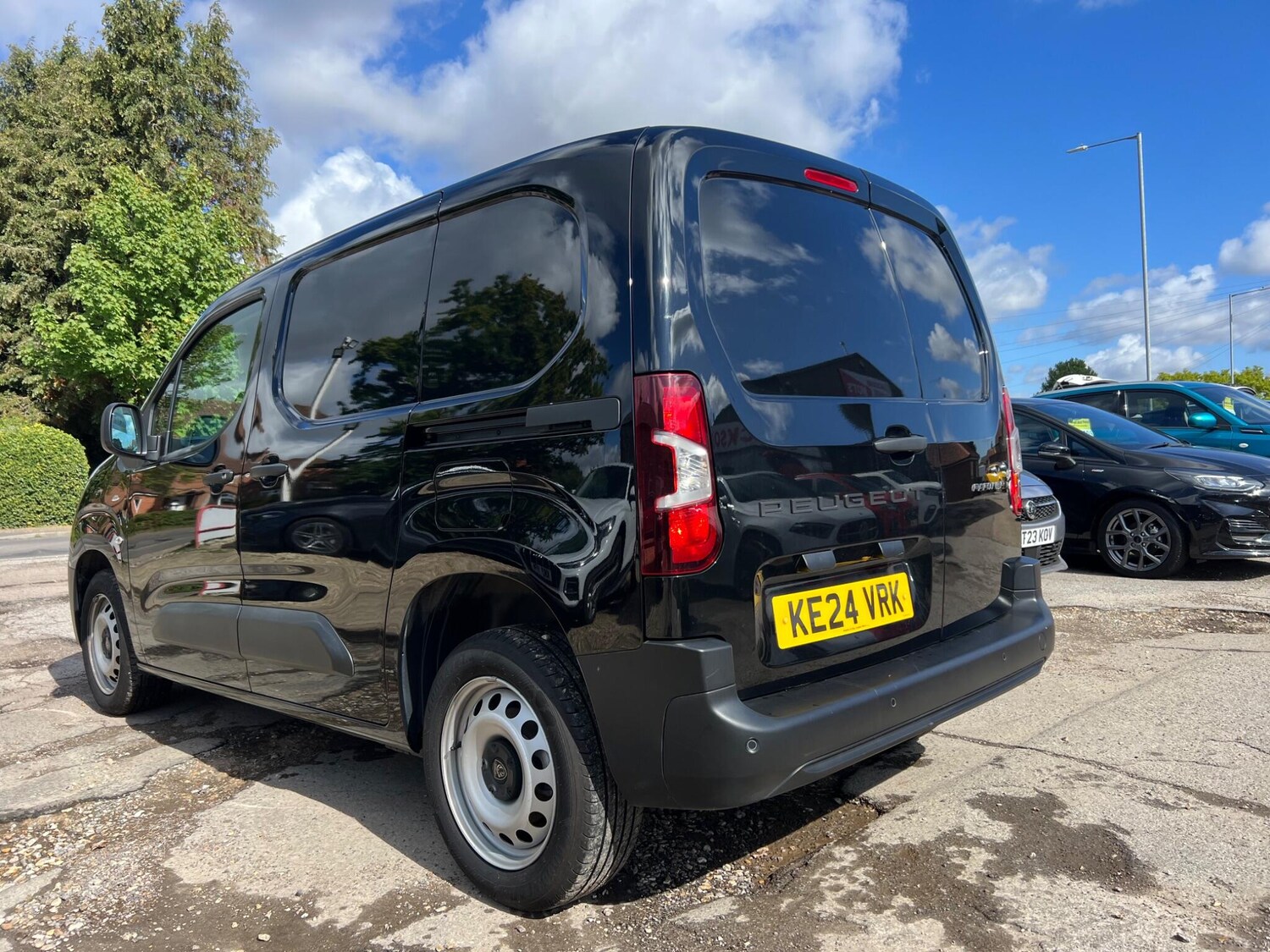 Used Peugeot Partner 2024 for sale - 75646604: Photo 87