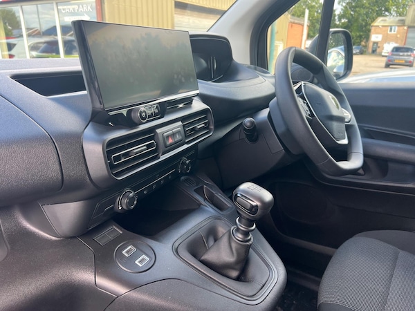 Used Peugeot Partner 2024 for sale - 75646604: Photo 8