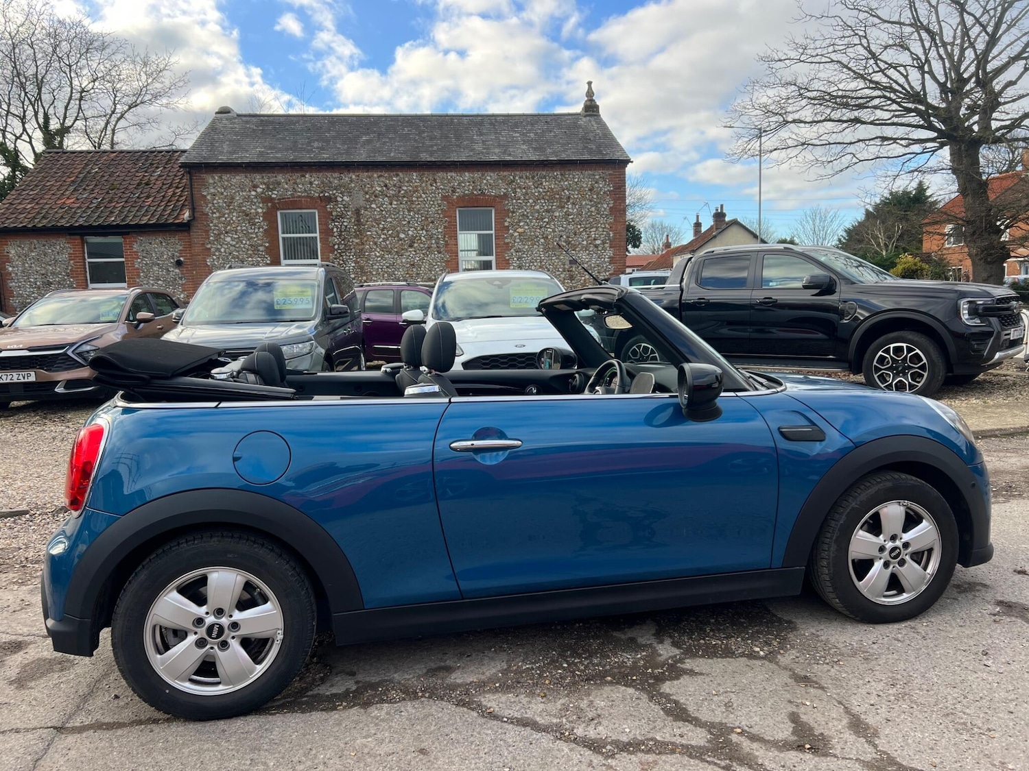 Used MINI Convertible 2022 for sale - 76913547: Photo 12