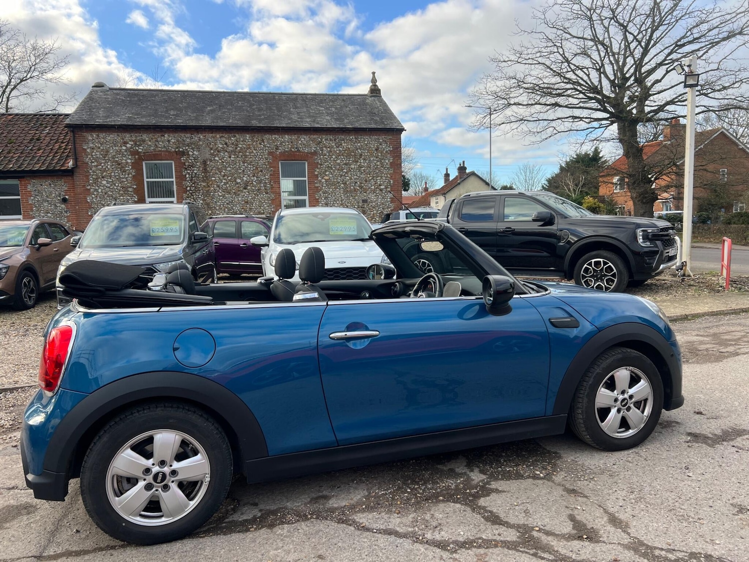 Used MINI Convertible 2022 for sale - 76913547: Photo 13
