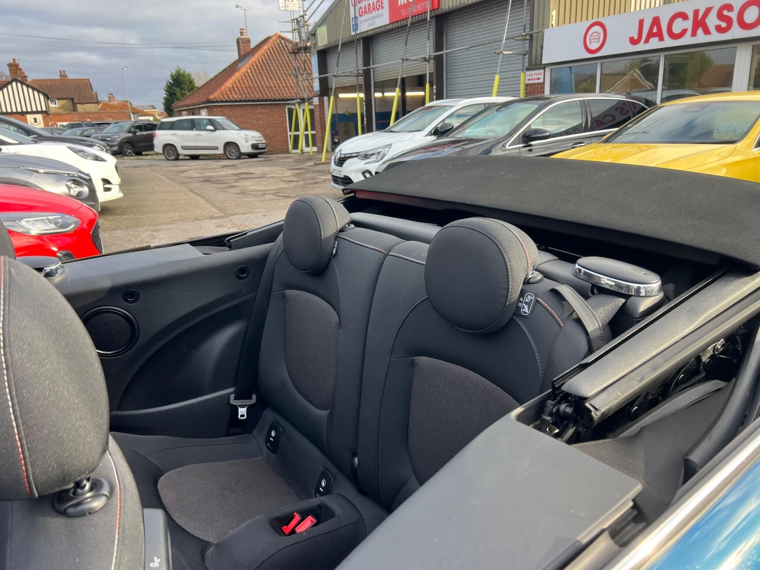 Used MINI Convertible 2022 for sale - 76913547: Photo 30