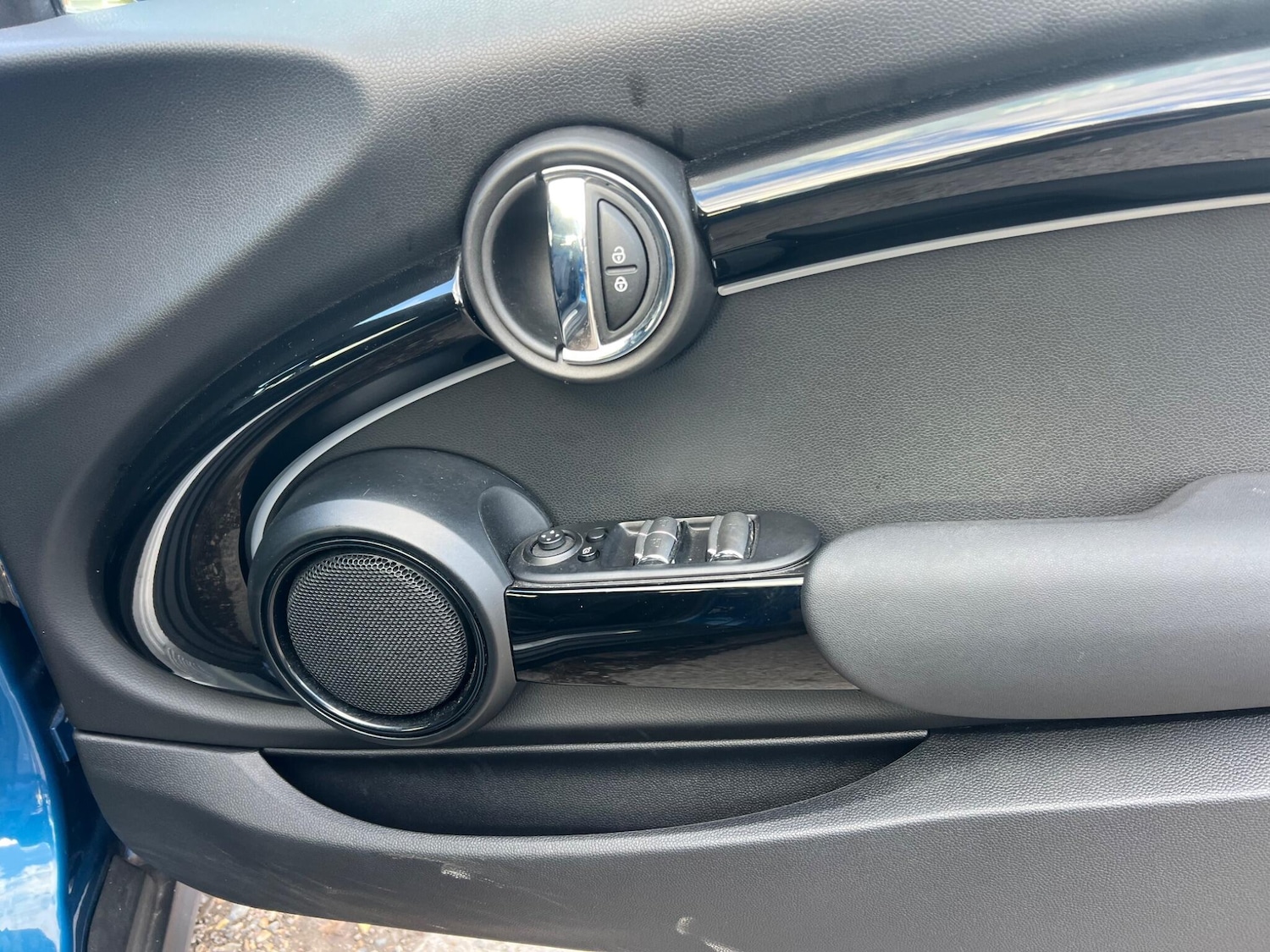 Used MINI Convertible 2022 for sale - 76913547: Photo 98