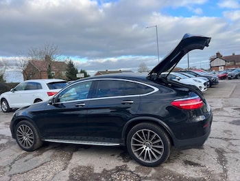Used Mercedes-Benz GLC 2018 for sale - 77016945: Photo