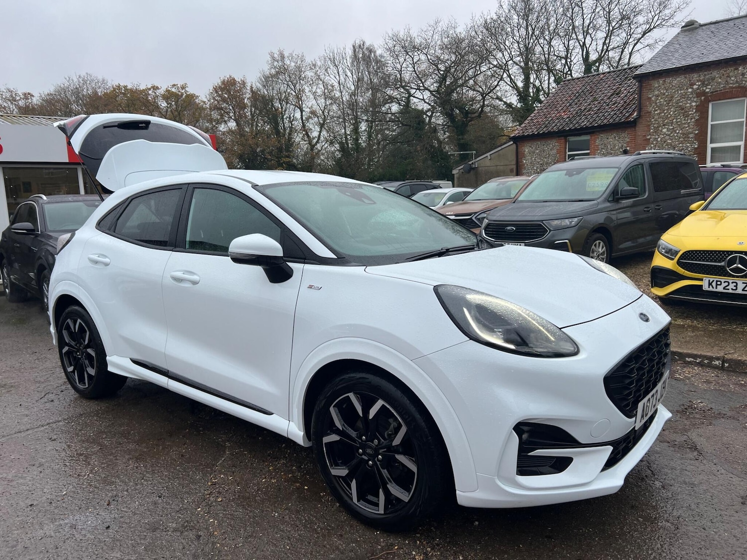 Used Ford Puma 2023 for sale - 76728352: Photo 2