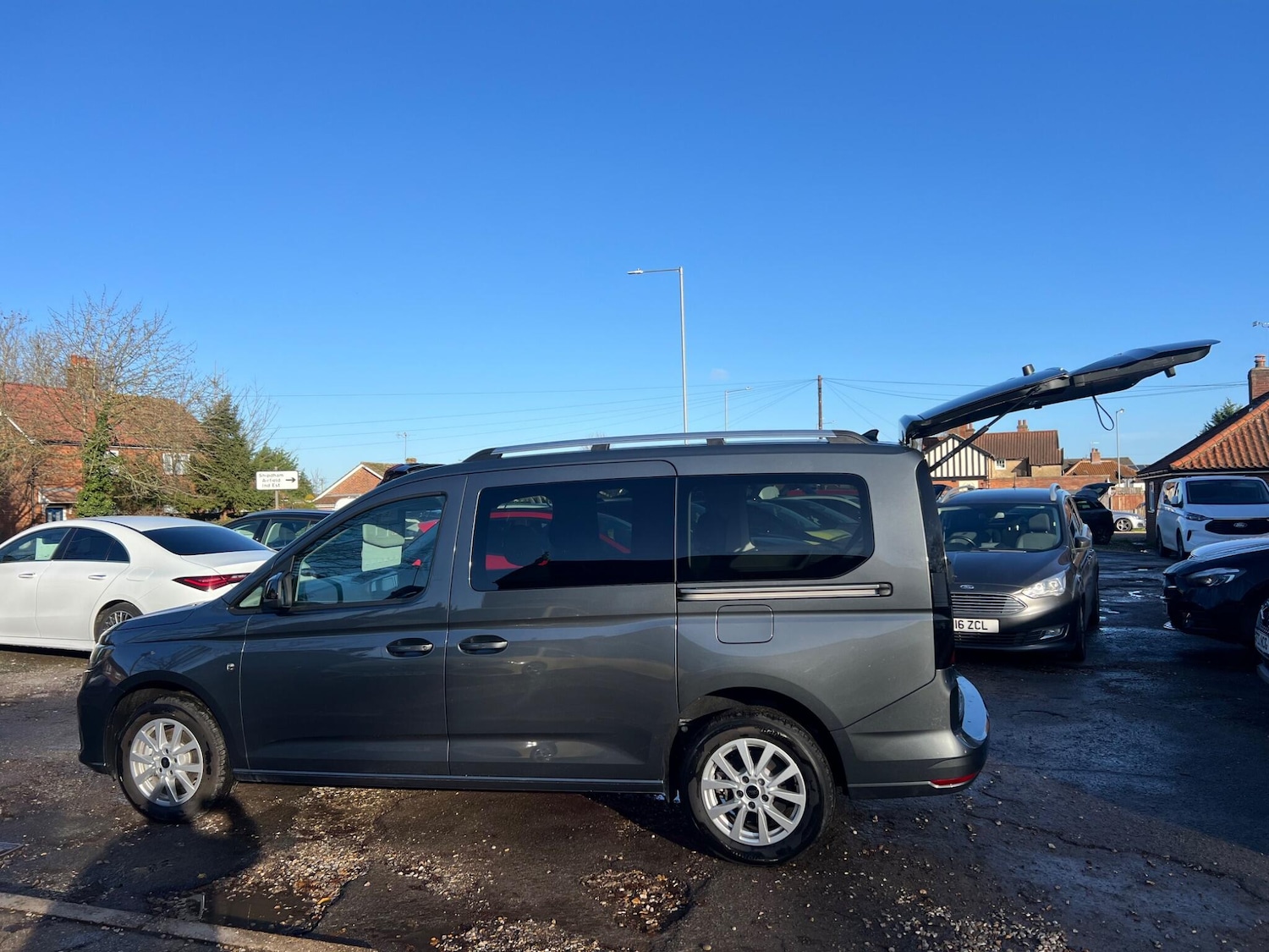 Used Ford Grand Tourneo Connect 2025 for sale - 76700999: Photo 11