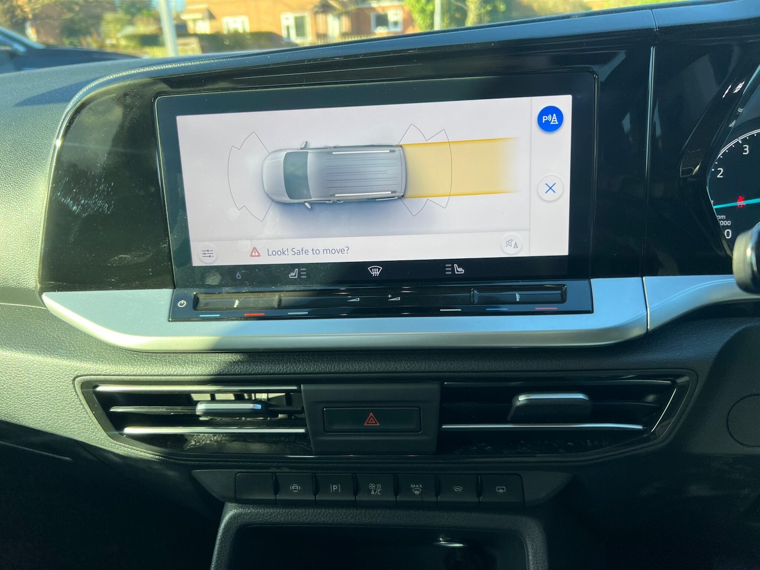 Used Ford Grand Tourneo Connect 2025 for sale - 76700999: Photo 44