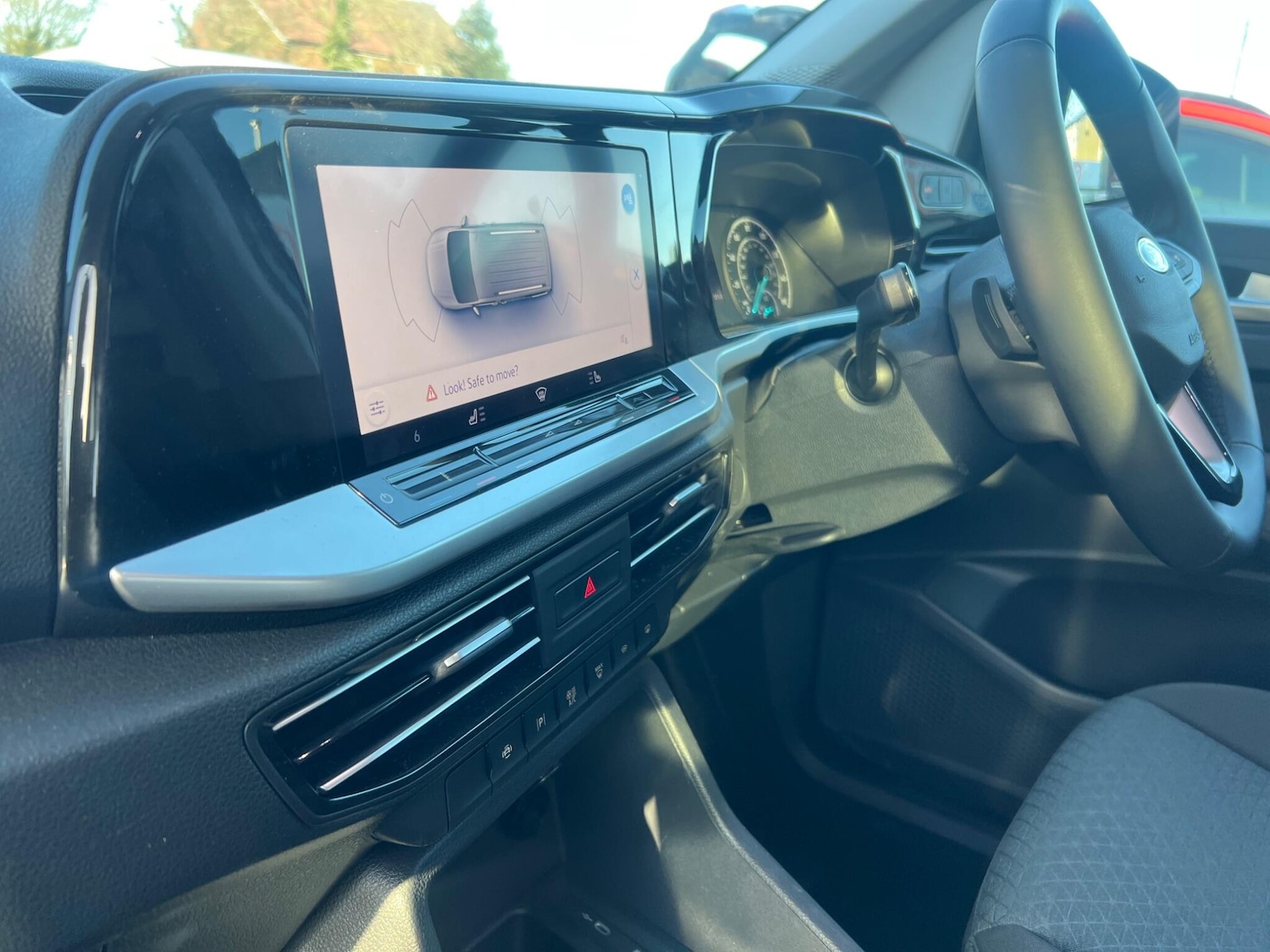 Used Ford Grand Tourneo Connect 2025 for sale - 76700999: Photo 65