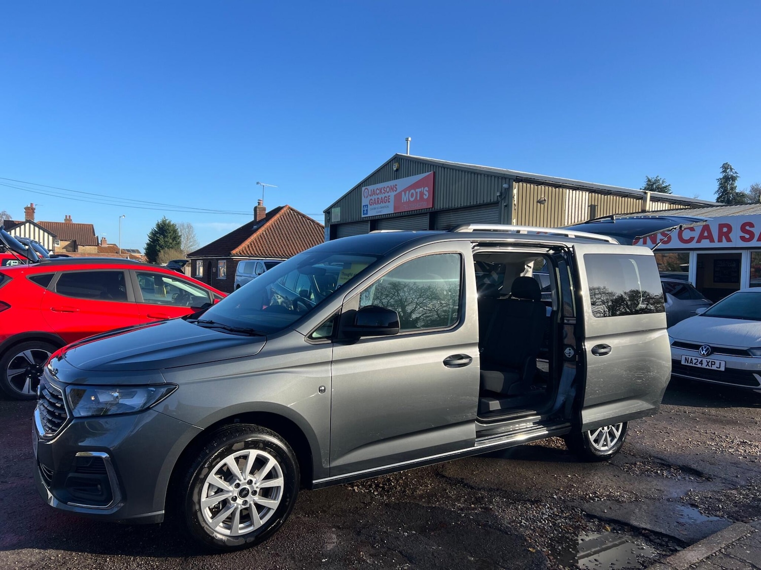 Used Ford Grand Tourneo Connect 2025 for sale - 76700999: Photo 78