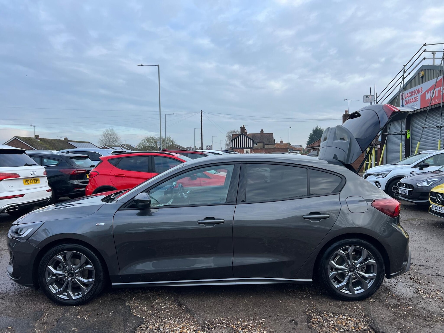 Used Ford Focus 2023 for sale - 77237603: Photo 13