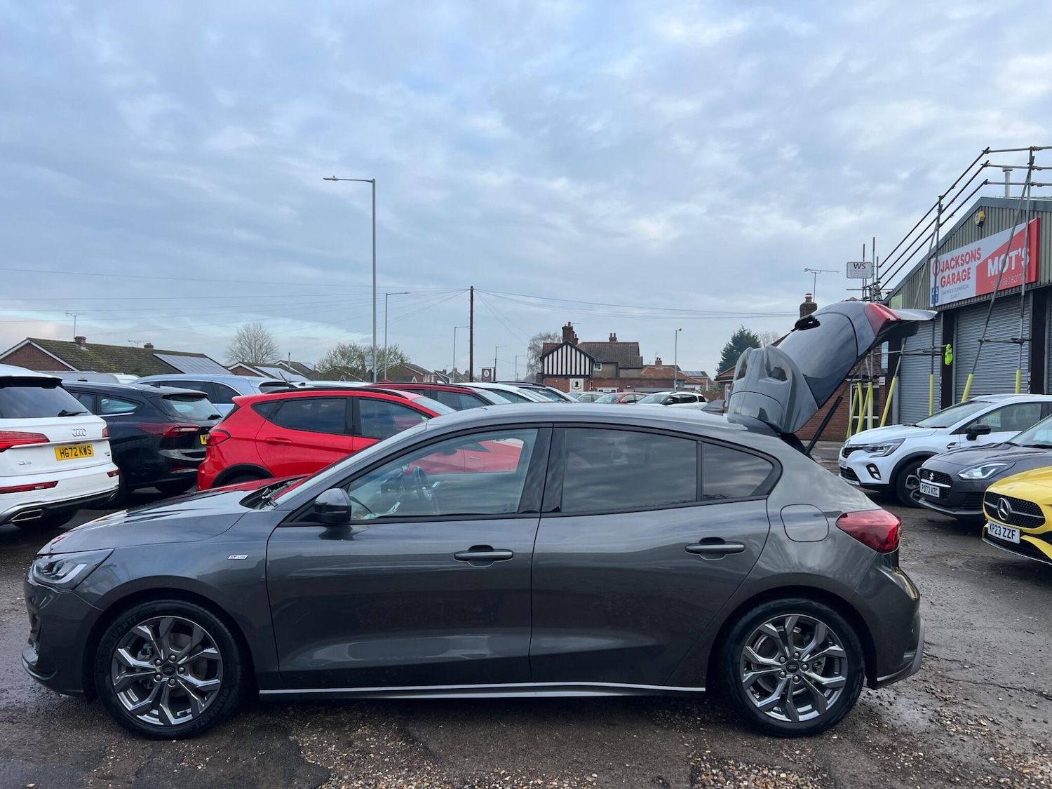 Used Ford Focus 2023 for sale - 77237603: Photo 15