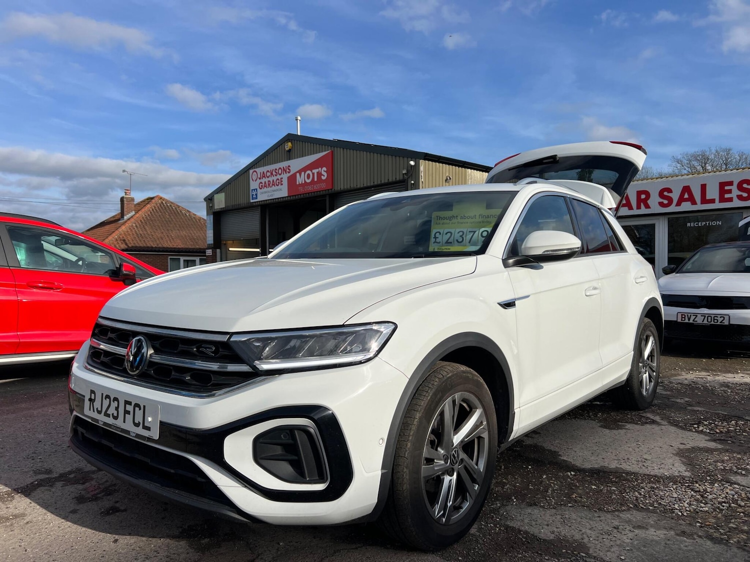 Used Volkswagen T-Roc 2023 for sale - 77267618: Photo 15