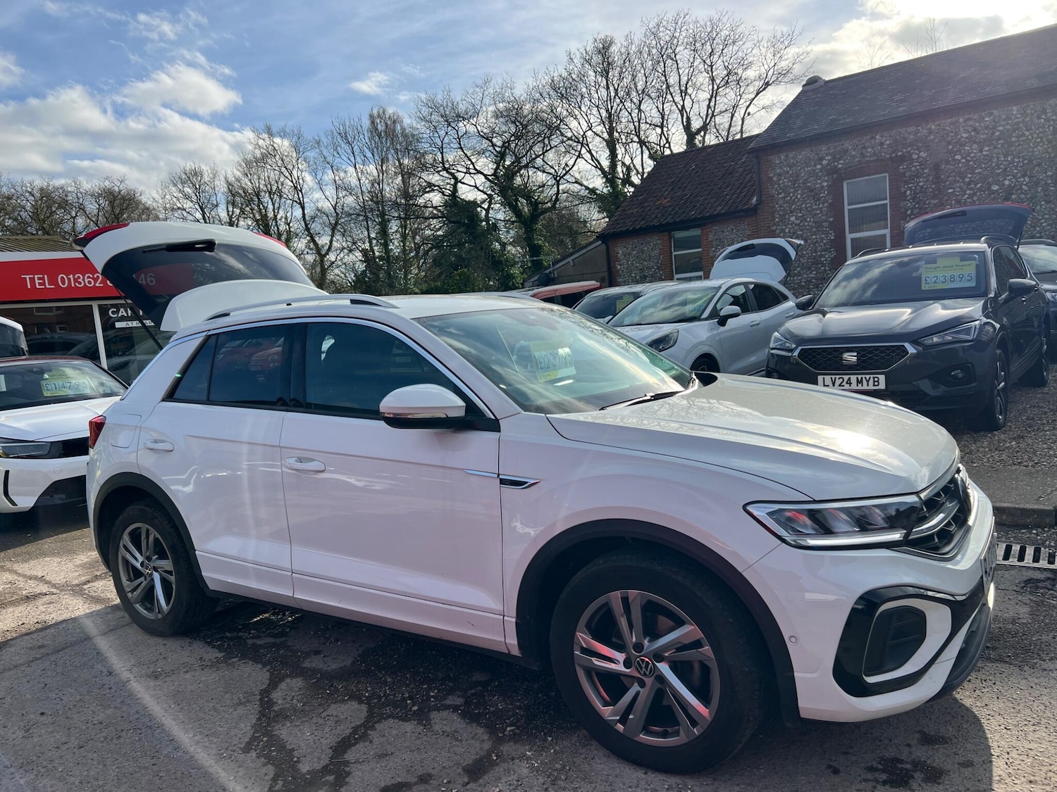 Used Volkswagen T-Roc 2023 for sale - 77267618: Photo 24