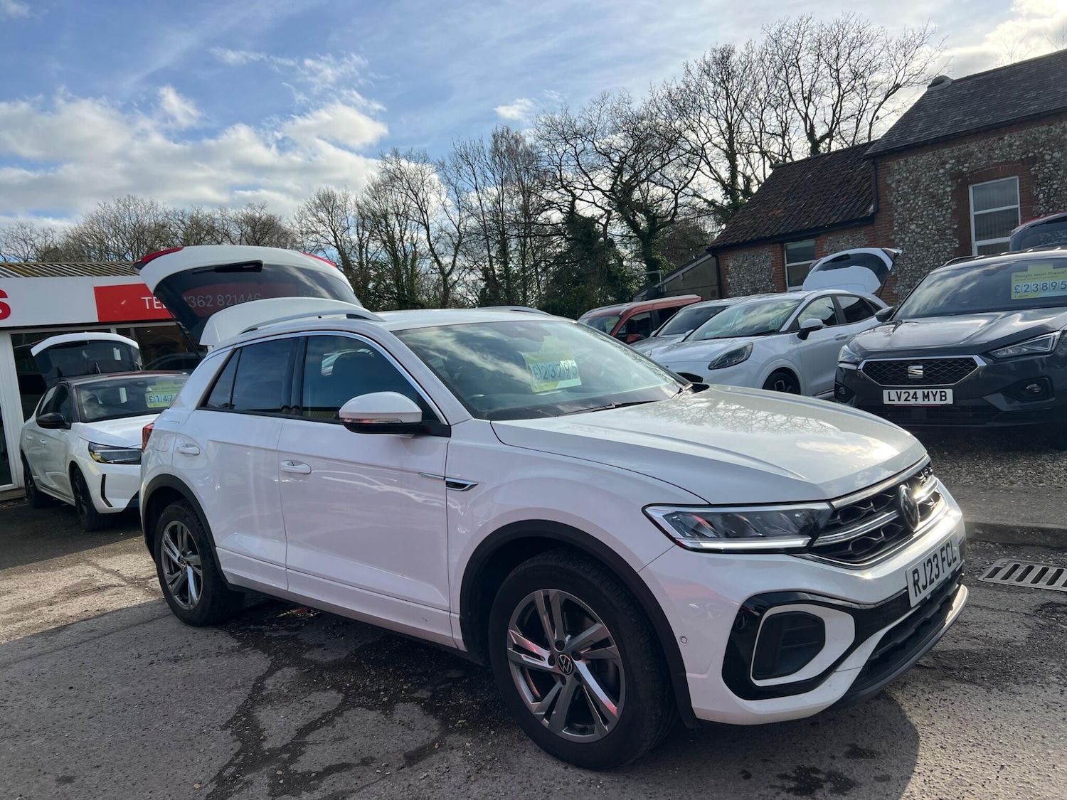 Used Volkswagen T-Roc 2023 for sale - 77267618: Photo 28