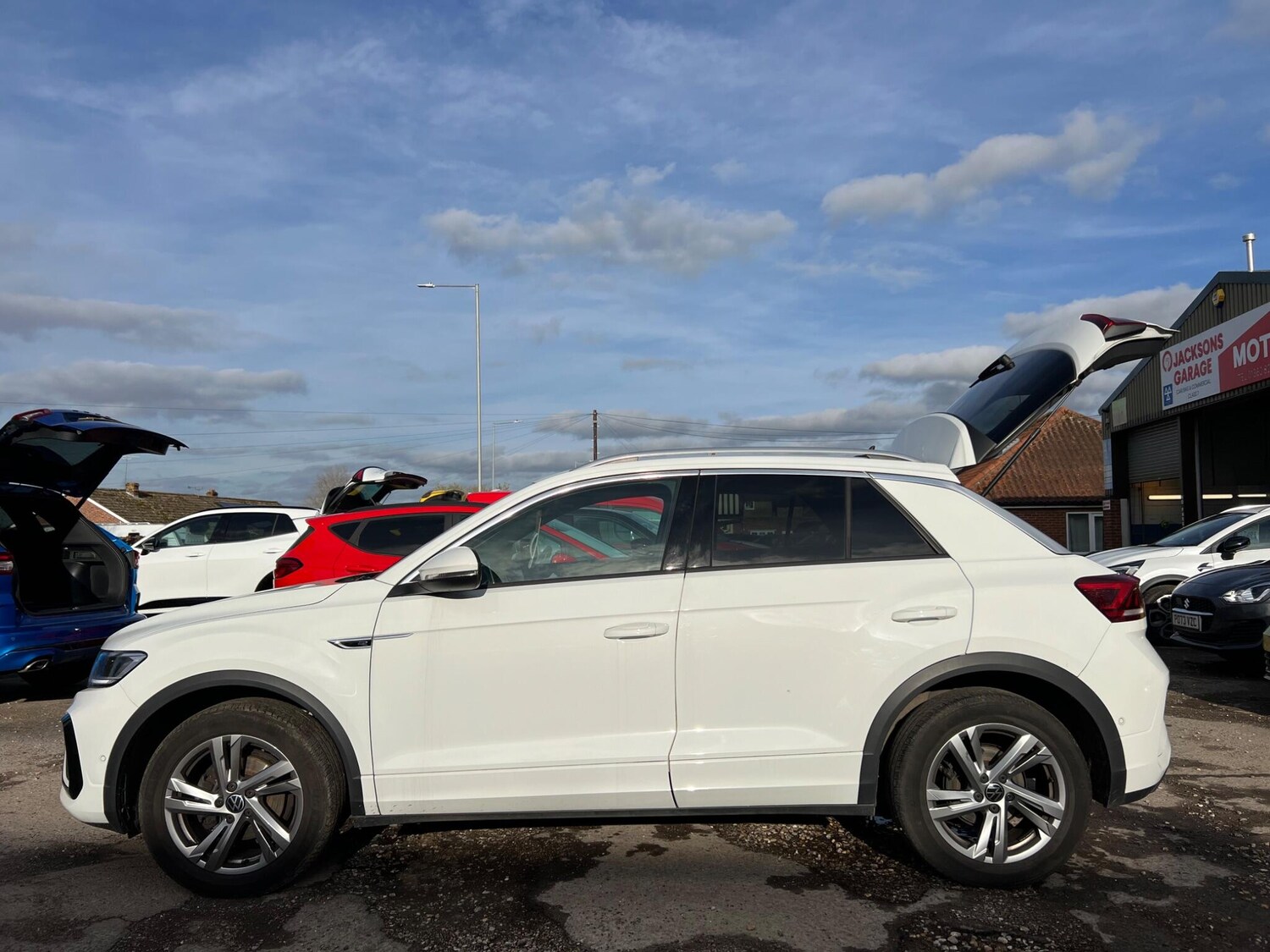 Used Volkswagen T-Roc 2023 for sale - 77267618: Photo 43